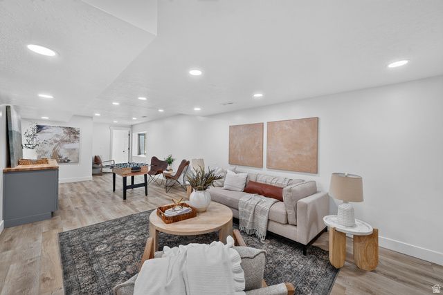 7024 S HORIZON CIR, Cottonwood Heights, UT 84121