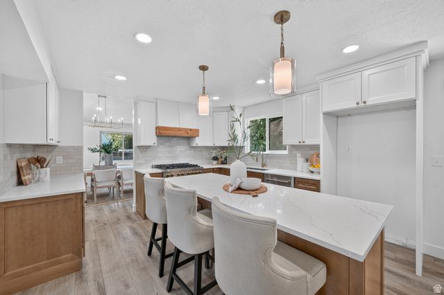 7024 S HORIZON CIR, Cottonwood Heights, UT 84121