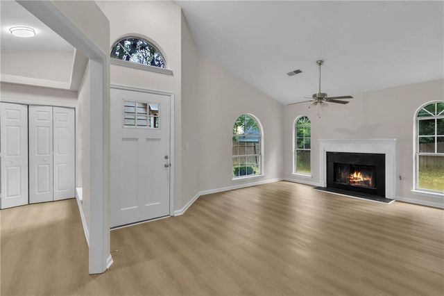713 Stonebridge Way, Lithonia, GA 30058