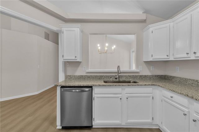713 Stonebridge Way, Lithonia, GA 30058