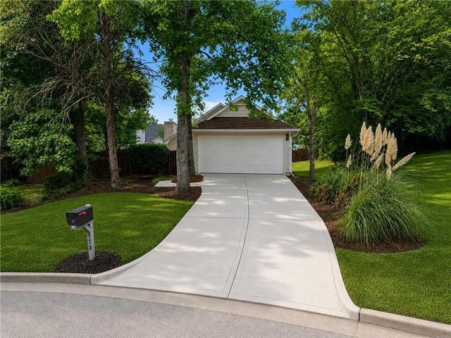 713 Stonebridge Way, Lithonia, GA 30058