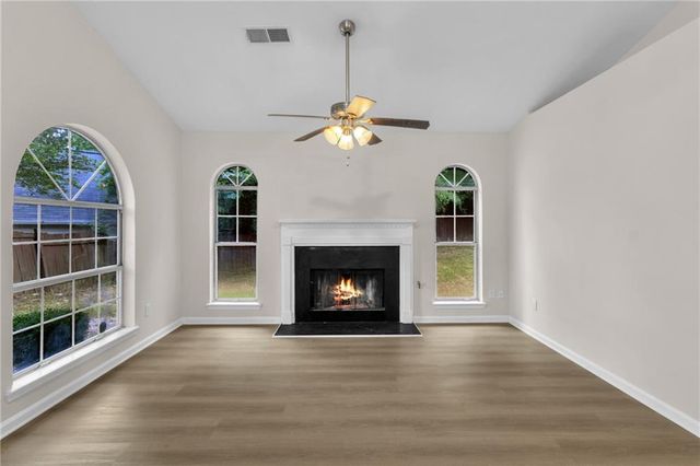 713 Stonebridge Way, Lithonia, GA 30058