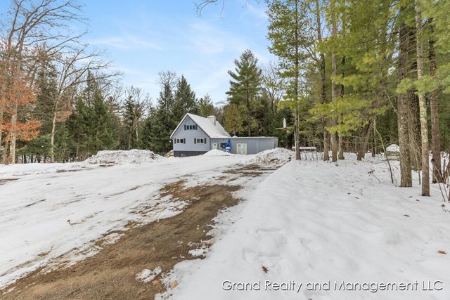 8081 E Arthur Road, Hesperia, MI 49421