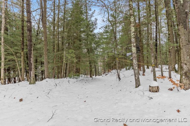 8081 E Arthur Road, Hesperia, MI 49421