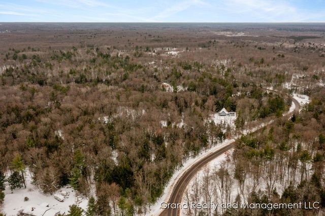 8081 E Arthur Road, Hesperia, MI 49421