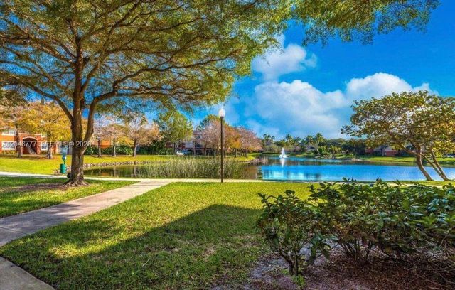 4163 N Haverhill Road 1219, West Palm Beach, FL 33417