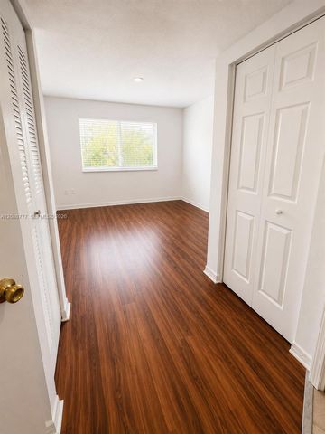 4163 N Haverhill Road 1219, West Palm Beach, FL 33417