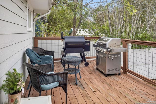 119 Blakeley Dr, San Antonio, TX 78209