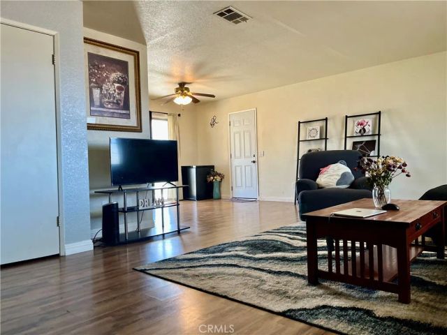 16661 Central, Apple Valley, CA 92307