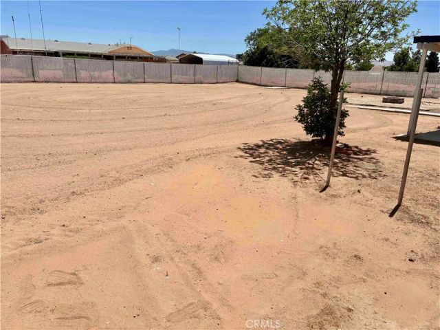 16661 Central, Apple Valley, CA 92307