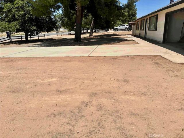 16661 Central, Apple Valley, CA 92307