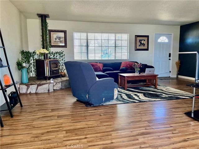 16661 Central, Apple Valley, CA 92307