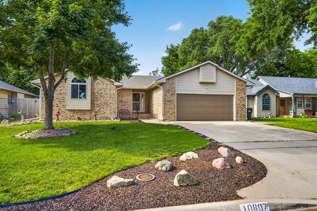 10807 W Par Ln, Wichita, KS 67212