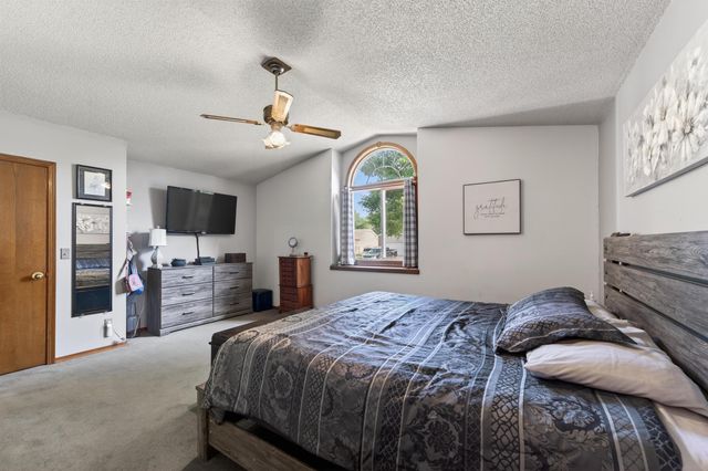 10807 W Par Ln, Wichita, KS 67212