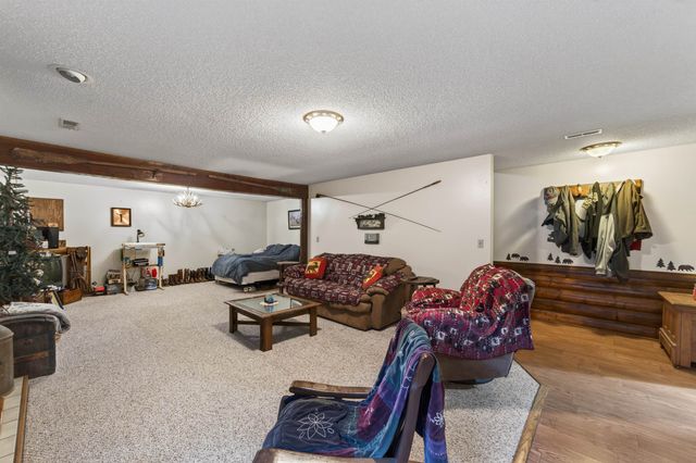 10807 W Par Ln, Wichita, KS 67212