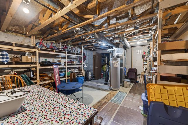 10807 W Par Ln, Wichita, KS 67212