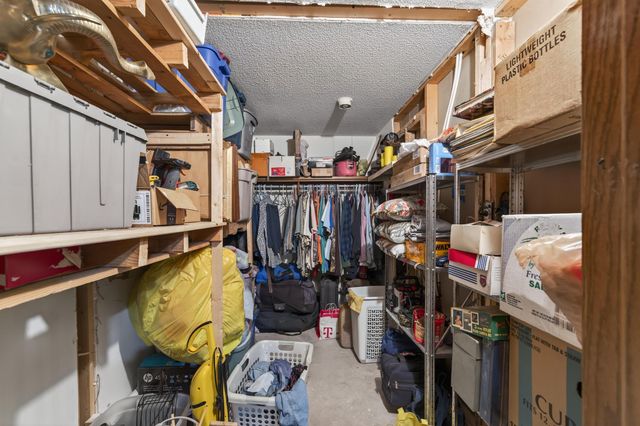 10807 W Par Ln, Wichita, KS 67212