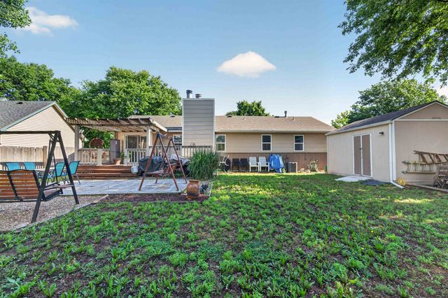 10807 W Par Ln, Wichita, KS 67212