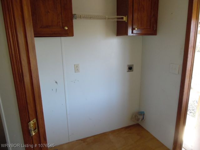 624 W Powell Street, Magazine, AR 72943