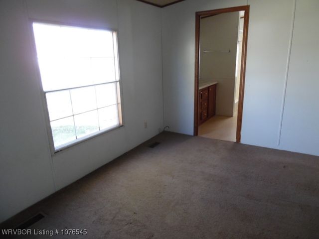 624 W Powell Street, Magazine, AR 72943