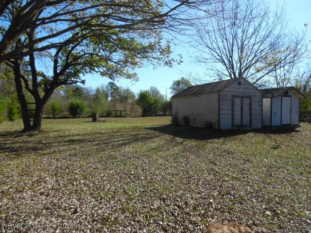624 W Powell Street, Magazine, AR 72943