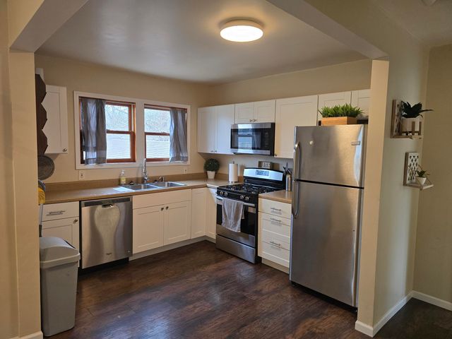 9007 W 85th Avenue, Schererville, IN 46375