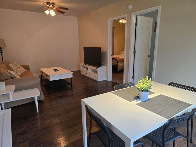 9007 W 85th Avenue, Schererville, IN 46375