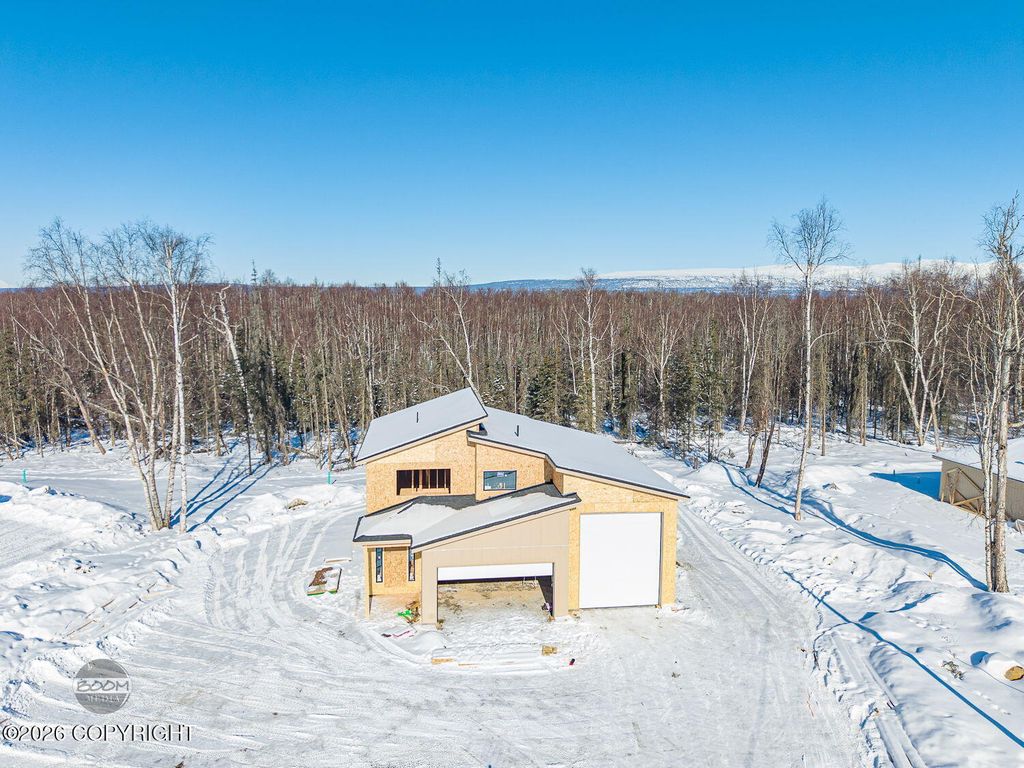 9477 W Palermo Circle, Wasilla, AK 99623