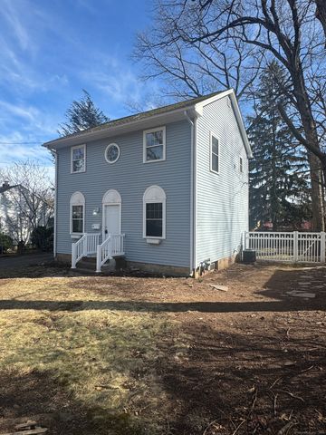 28 Devon Drive, Manchester, CT 06040