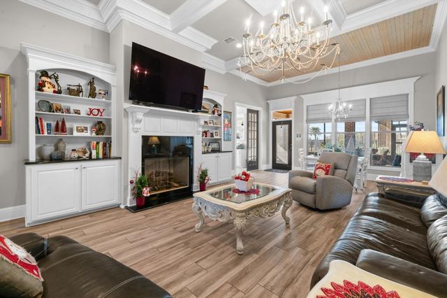 343 Camille St, Houma, LA 70360