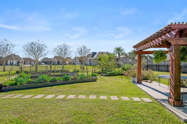 343 Camille St, Houma, LA 70360