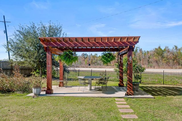 343 Camille St, Houma, LA 70360