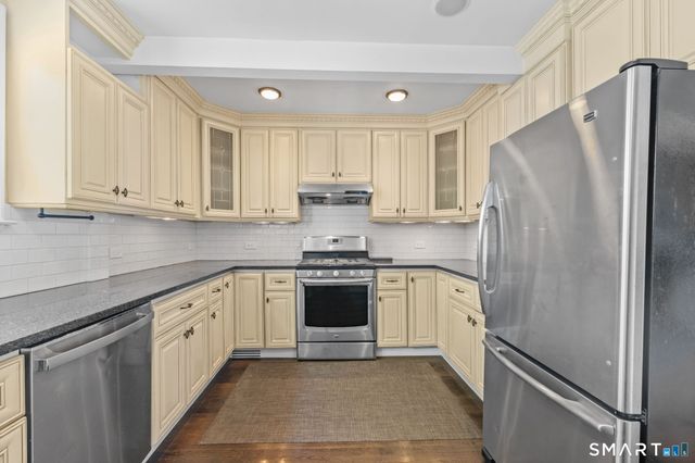 125 Oaklawn Avenue, Stamford, CT 06905