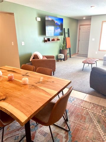 601 Orchard Hills Drive 7008, Norwalk, IA 50211