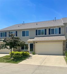601 Orchard Hills Drive 7008, Norwalk, IA 50211