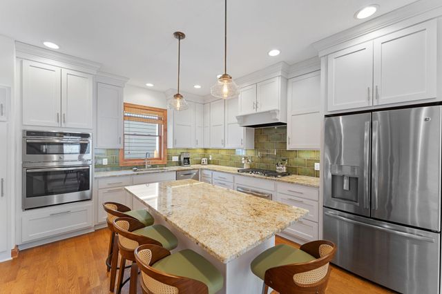 2157 Juno Avenue, Saint Paul, MN 55116