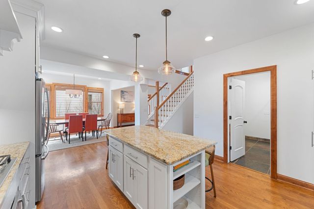 2157 Juno Avenue, Saint Paul, MN 55116