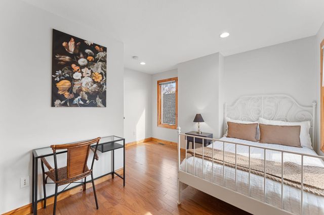 2157 Juno Avenue, Saint Paul, MN 55116