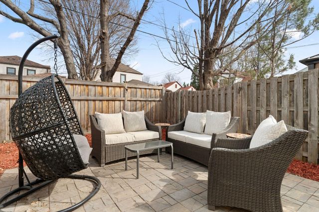 2157 Juno Avenue, Saint Paul, MN 55116