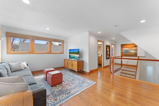 2157 Juno Avenue, Saint Paul, MN 55116