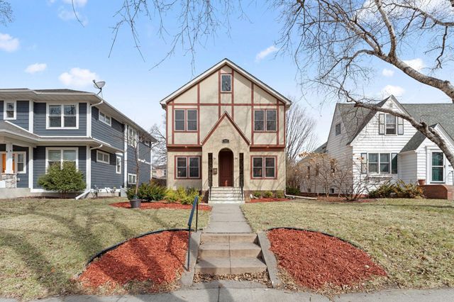 2157 Juno Avenue, Saint Paul, MN 55116