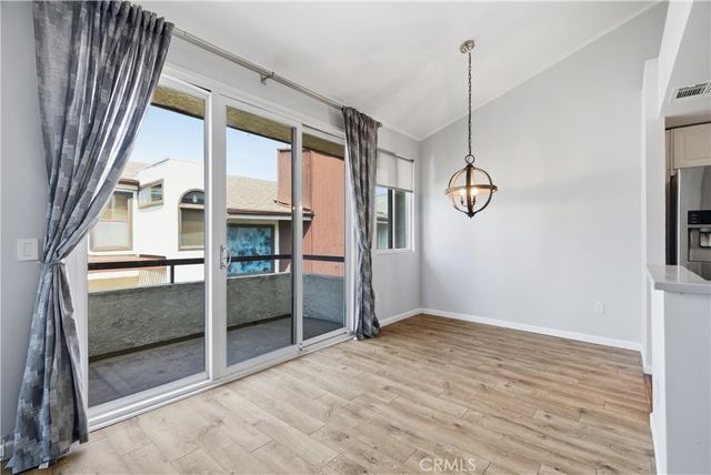 6323 Reseda 65, Tarzana, CA 91335