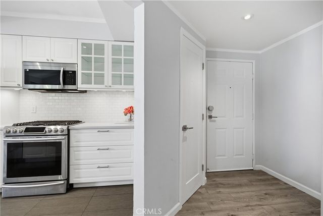 6323 Reseda 65, Tarzana, CA 91335