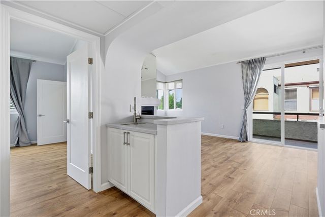 6323 Reseda 65, Tarzana, CA 91335