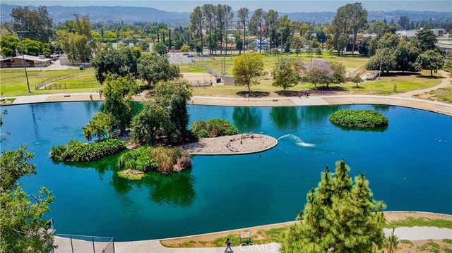 6323 Reseda 65, Tarzana, CA 91335