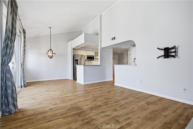 6323 Reseda 65, Tarzana, CA 91335