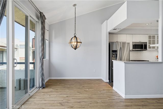 6323 Reseda 65, Tarzana, CA 91335