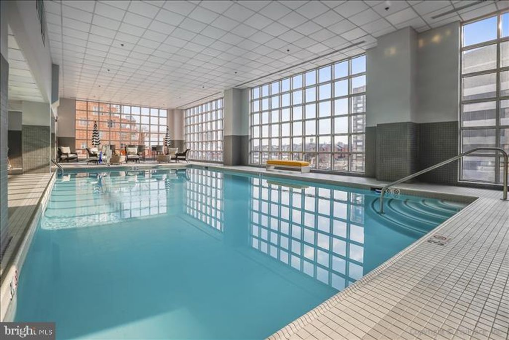 Image 15 of property listing at 250 PRESIDENT ST #603, Baltimore, MD 21202