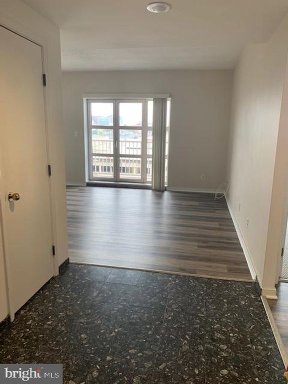 Image 28 of property listing at 250 PRESIDENT ST #603, Baltimore, MD 21202