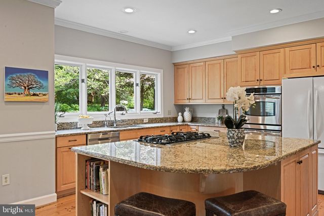 1167 SILVER BEECH RD, Herndon, VA 20170